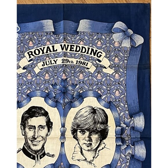 Prince Charles & Lady Diana Royal Wedding Tea Towel Linen 1981 Britain Cotton - Picture 3 of 4
